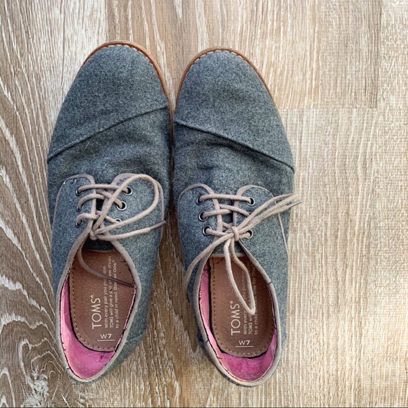 Toms Shoes - Toms Wool Oxford Style Shoe